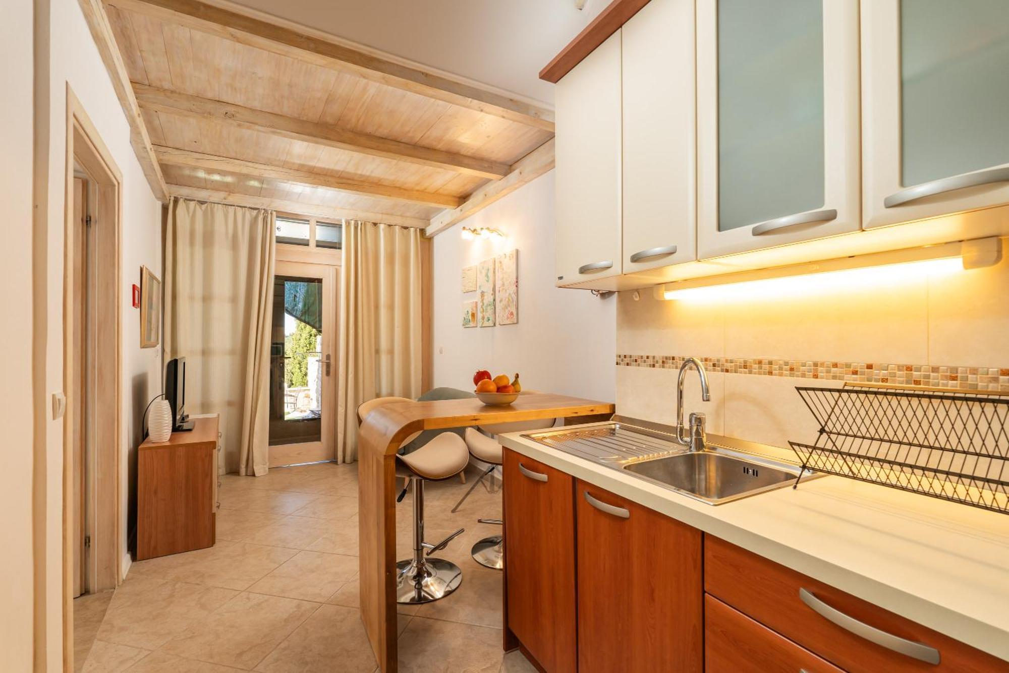 St. Jacob Old Town & Sea View Apartment